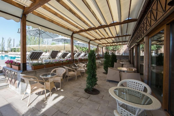 Caucasus Hotel (K'asakh)